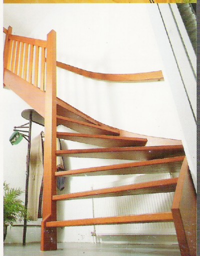 Voorbeeld houten trappen